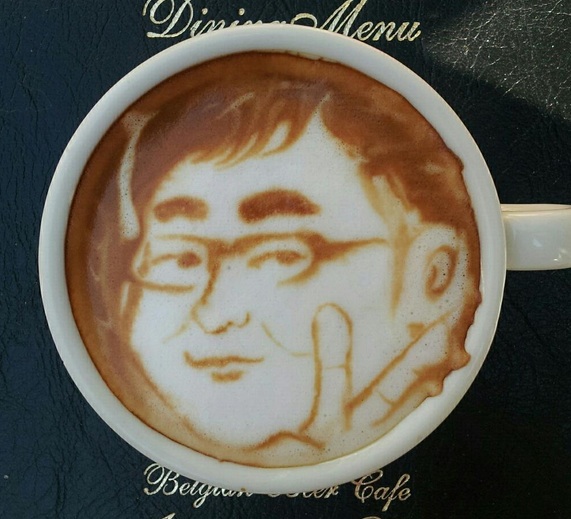 spectacular two-dimensional latte art