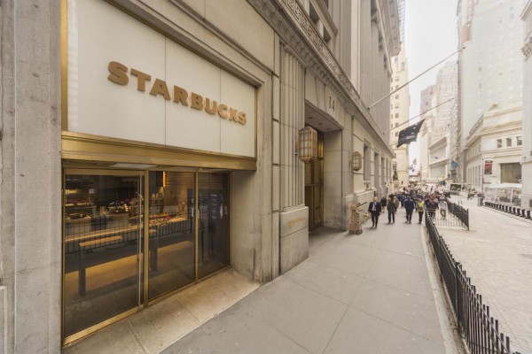 Starbucks_Express_Format_Store_(1)