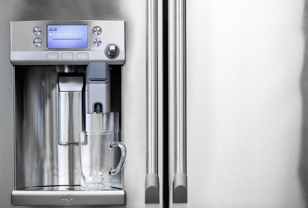 https://dailycoffeenews.com/wp-content/uploads/2015/11/GE-Caf%C3%A9-Series-Refrigerator-With-Keurig-K-Cup-Brewing-System.png