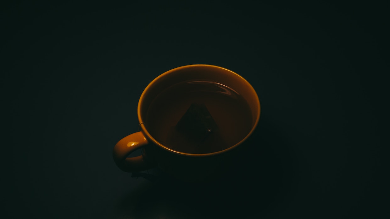 brown ceramic coffee mug