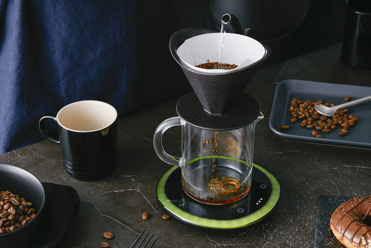 Lights, Kettle, Action: The PourX Oura Scale Offers Light-Based  GuidanceDaily Coffee News by Roast Magazine