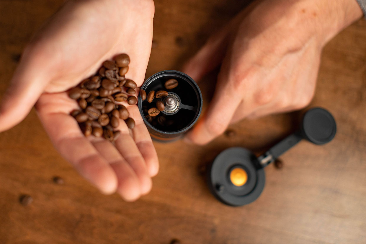 VSSL coffee grinder beans