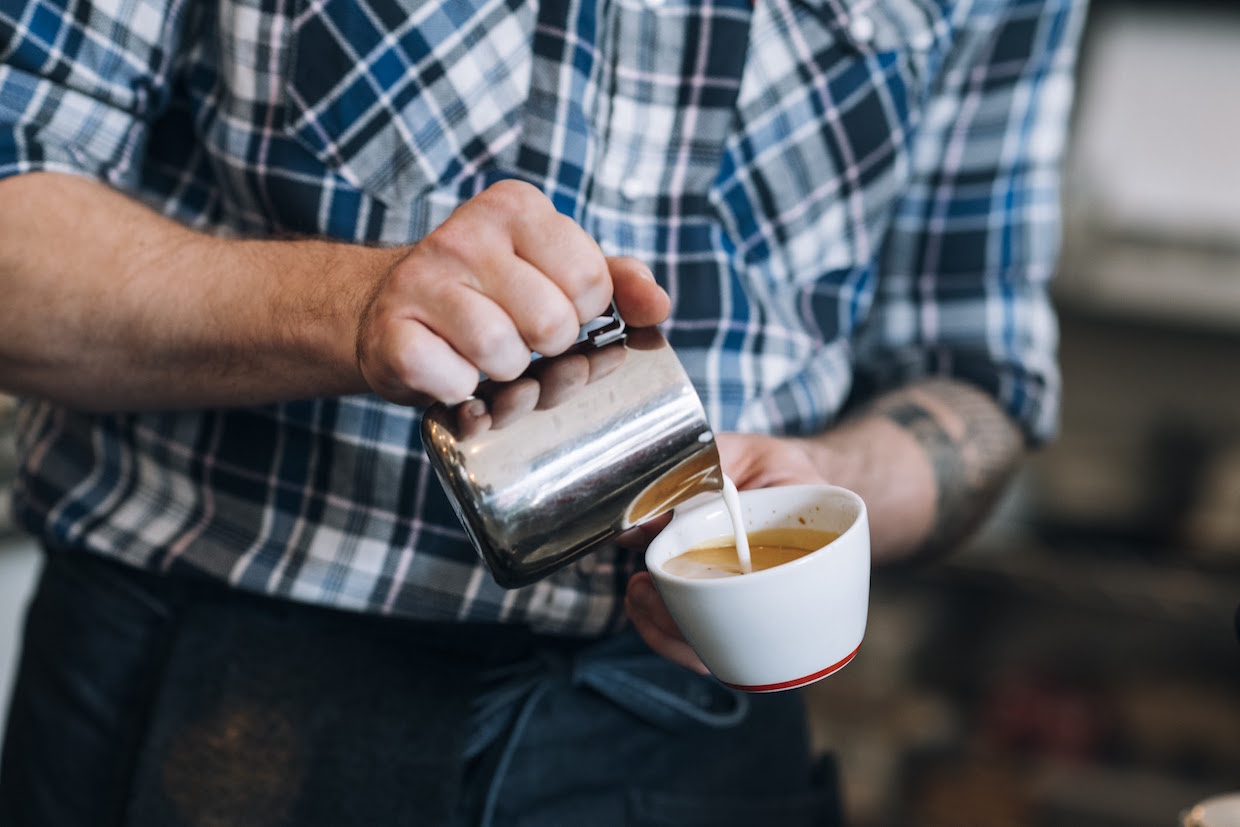 pouring latte