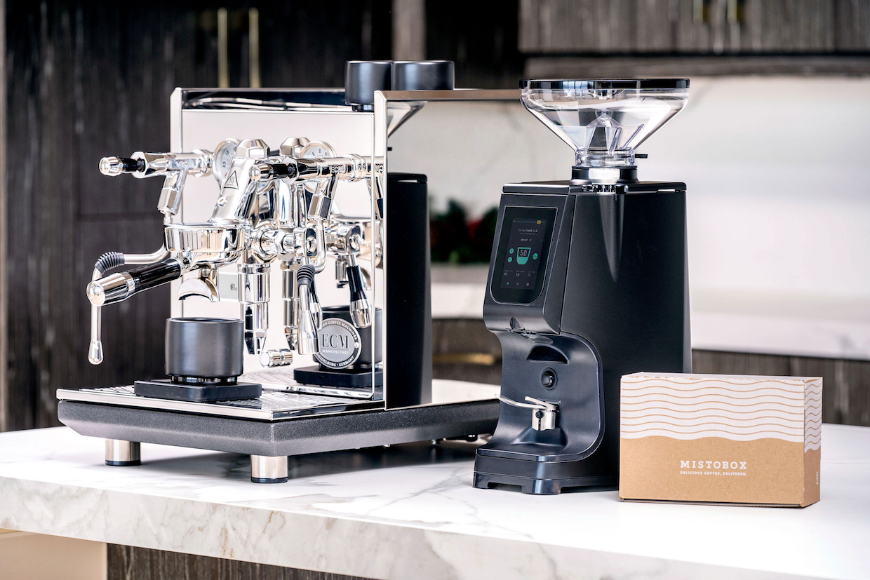 https://dailycoffeenews.com/wp-content/uploads/2021/09/Lucca-Atom-75-grinder-3.jpg