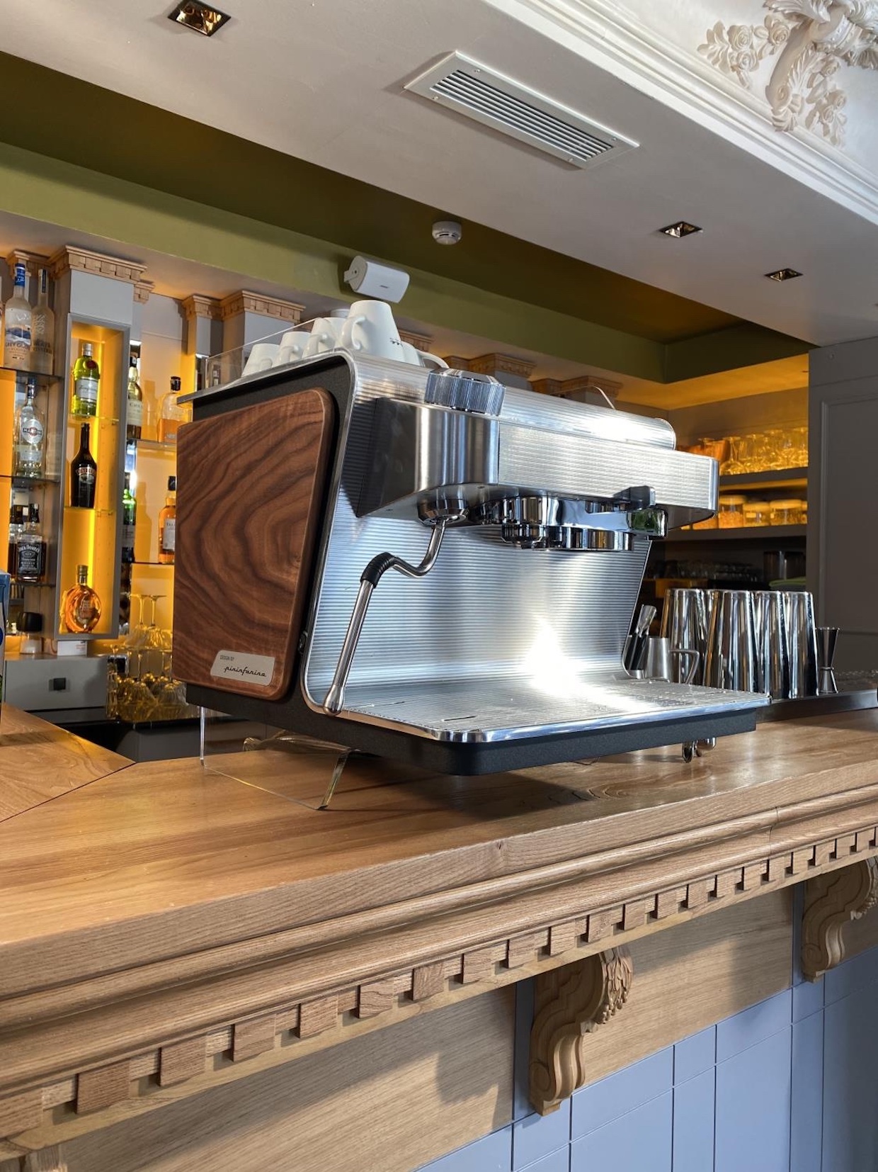 LEVEE PROFESSIONAL COFFEE MACHINES - Pininfarina