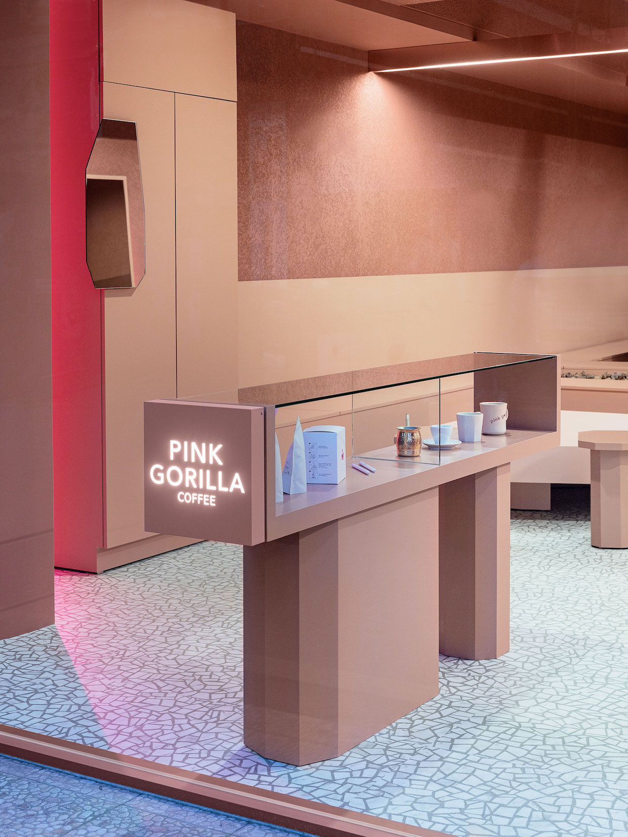 Pink Gorilla Coffee Seoul 7