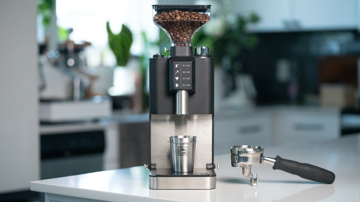 https://dailycoffeenews.com/wp-content/uploads/2023/10/HeyCafe-Jack-grinder-black.jpg