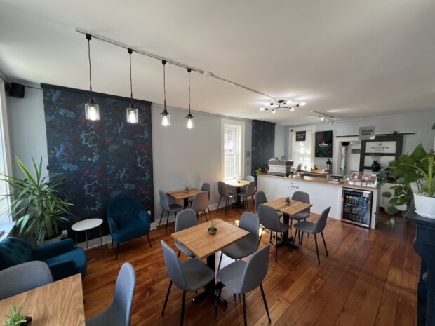 La Venta Café inside