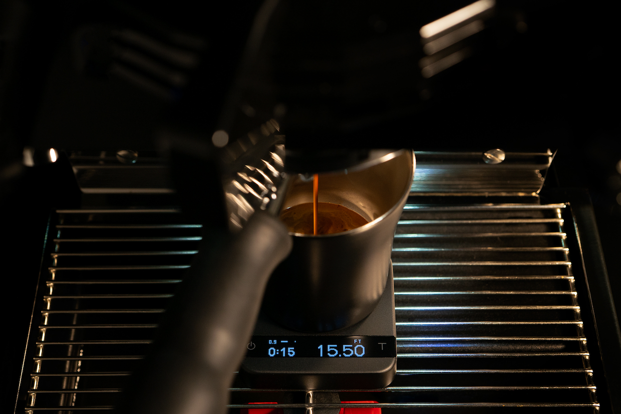 Acaia Launches 0.001-Gram-Resolution Pyxis Black Scale