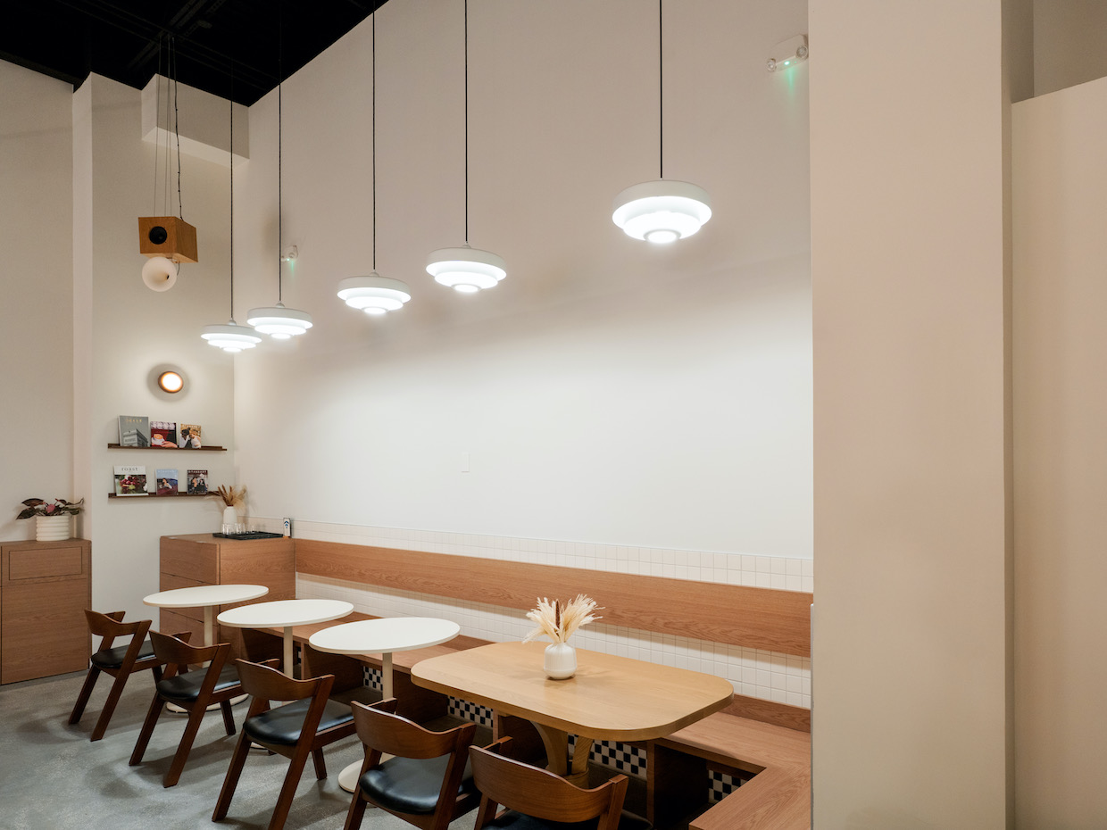 Filigree Coffee Orlando seating