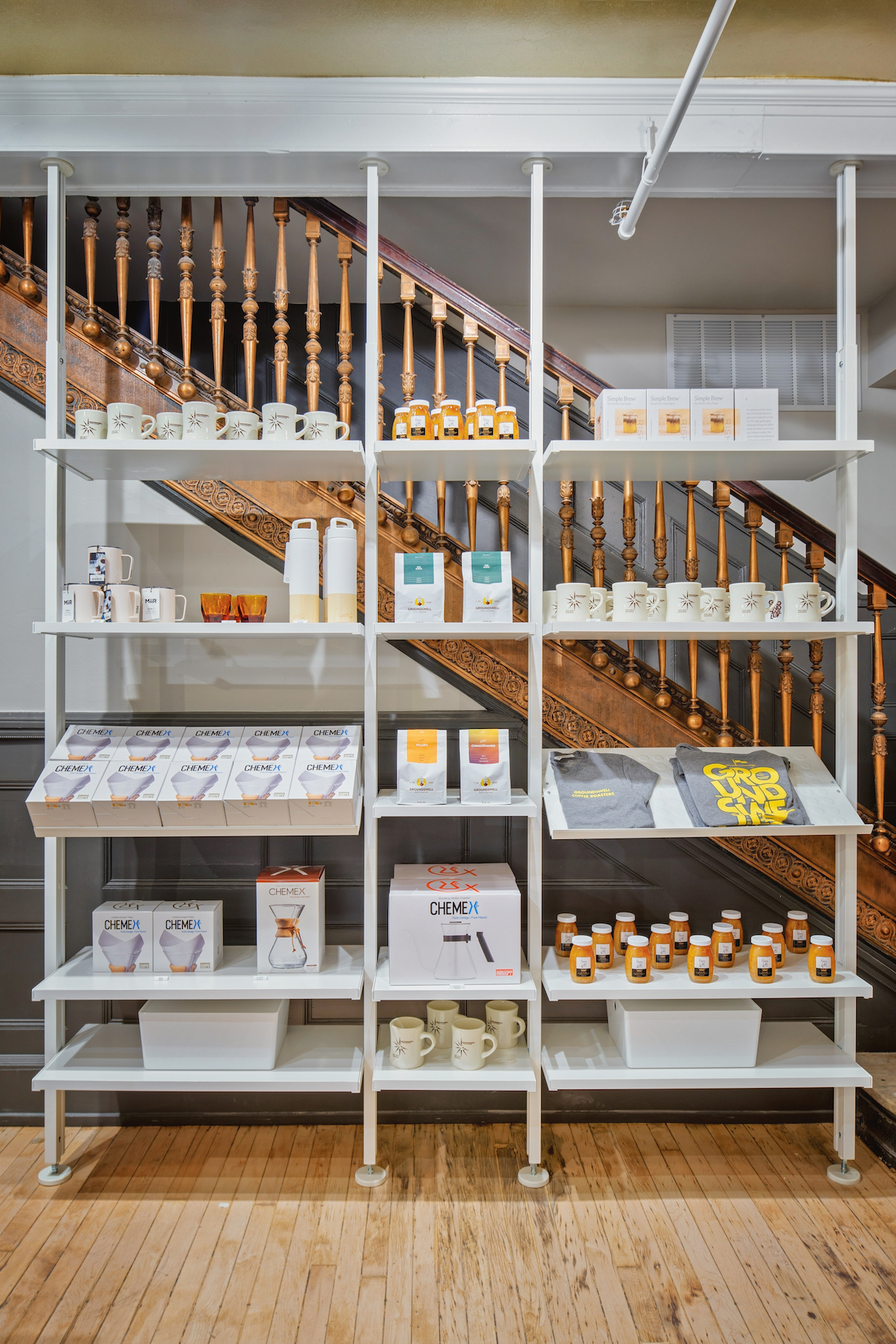 Groundswell Coffee Chicago Fine Arts Building retail